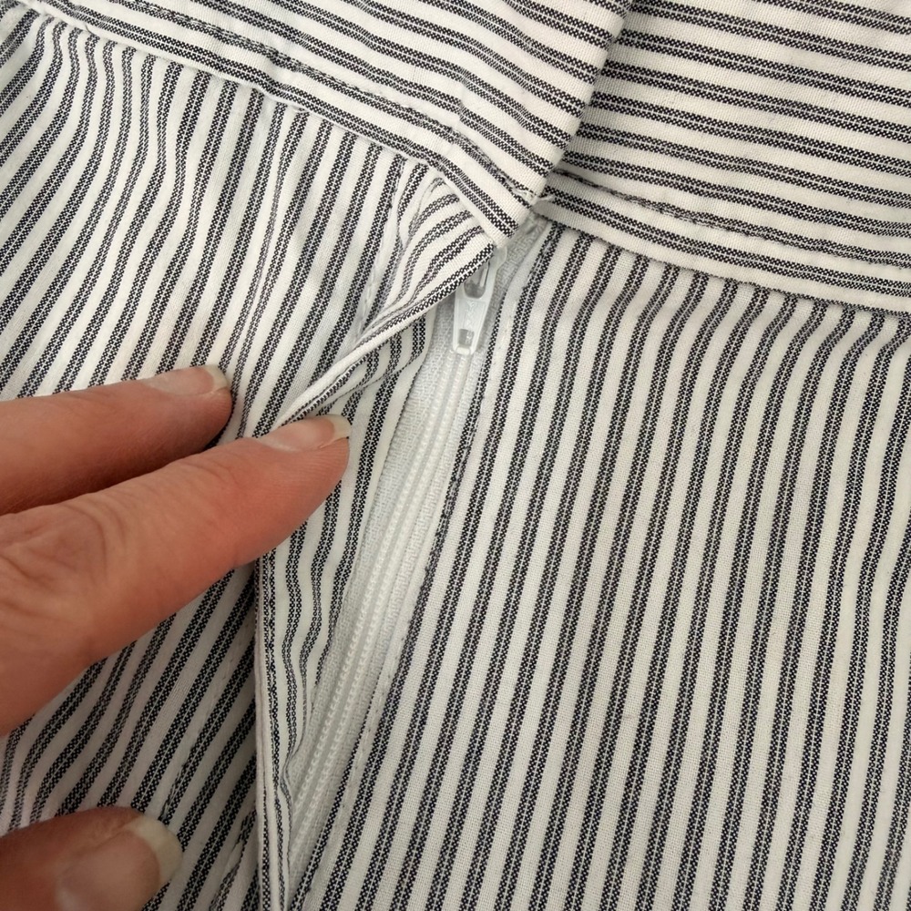 Talbots Perfect Shorts (16) Preppy Coastal Summer Black White Stripe Bermuda - Picture 4 of 12